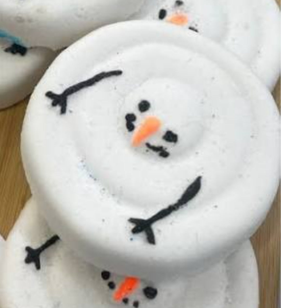 Sweet white chocolate and fresh peppermint blended with rich whipped cream