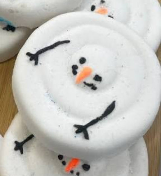 Sweet white chocolate and fresh peppermint blended with rich whipped cream